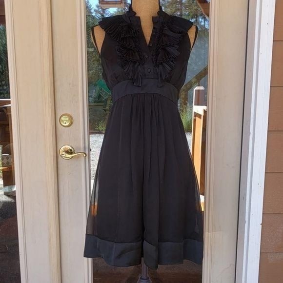 Purple Hearts Dresses & Skirts - Purple Hearts Black V-Neck Sleeveless Dress Sz S